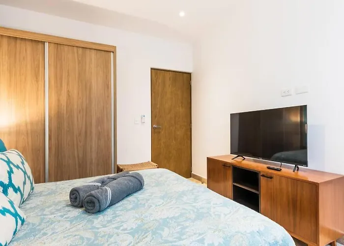 2br In Location, 3rd Floor, Ocean View Apartment