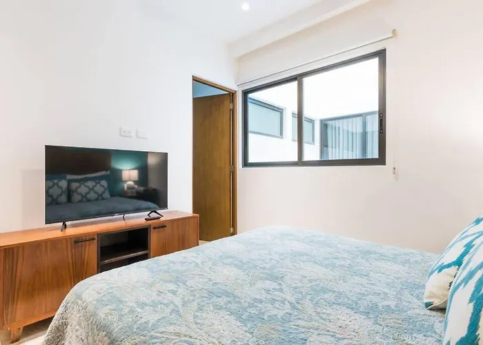 2br In Location, 3rd Floor, Ocean View *